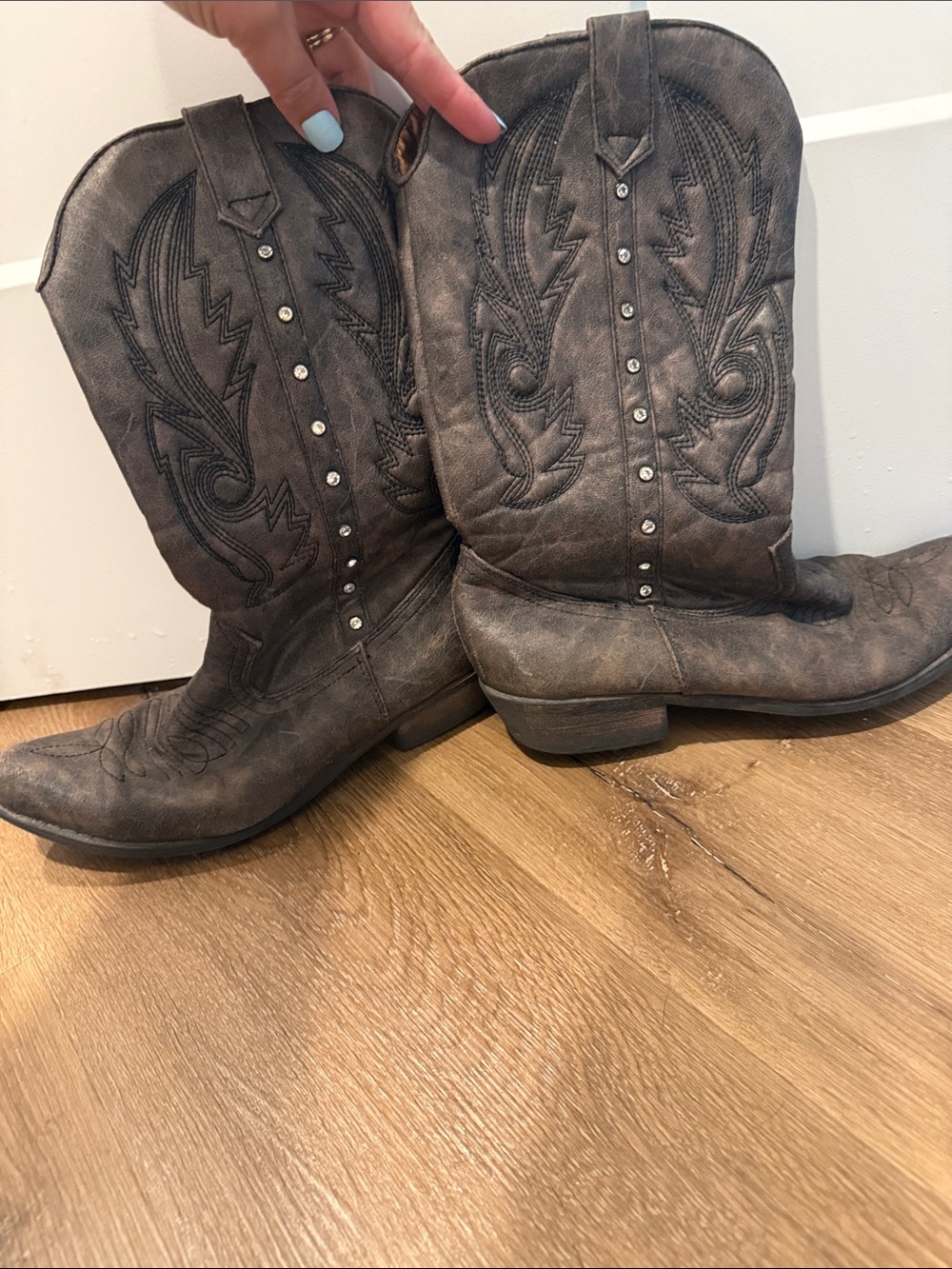Studded Western Cowgirl Boots in Distressed Gray